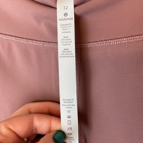 Lululemon Wunder Under High-Rise Crop 21" *Luxtreme Mesh Red Dust Size 12 - Picture 9 of 12